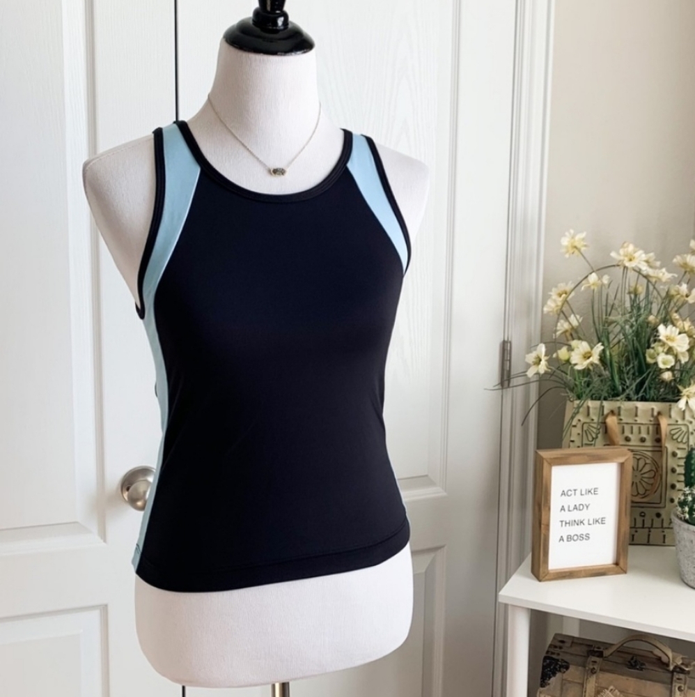 Everlast sport tank, size large